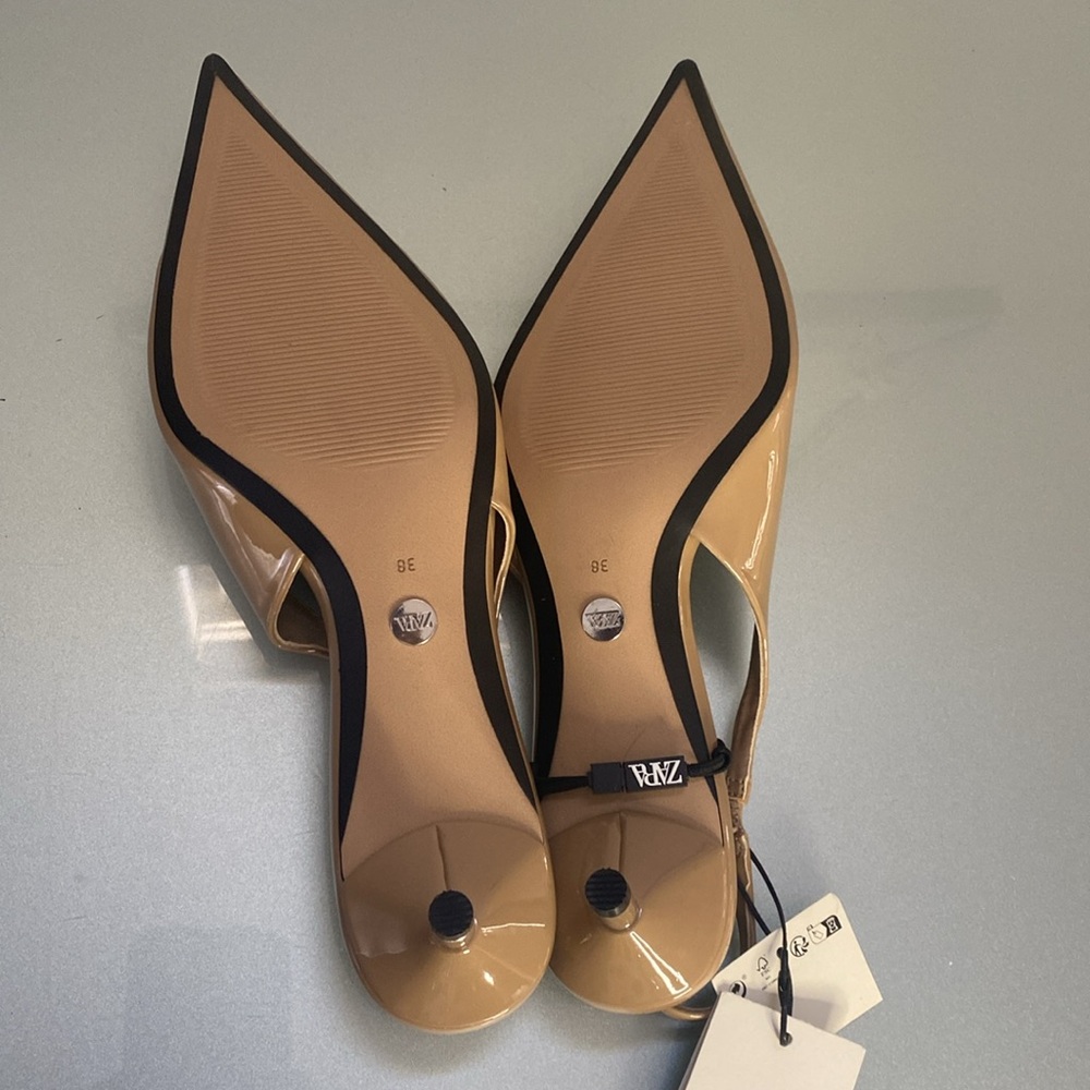 Zara NWT Kitten Heel Slingback Shoe Size 38. - Picture 8 of 9